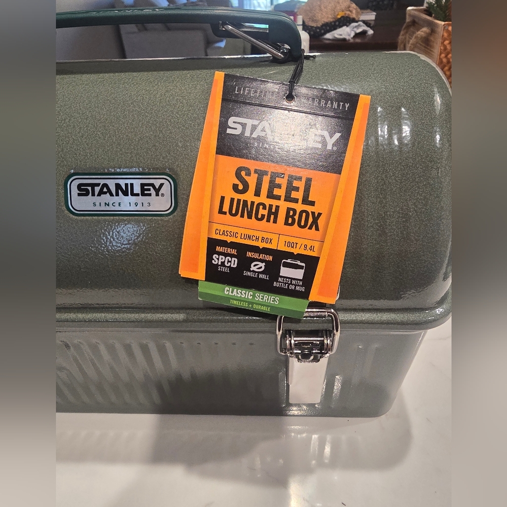 Stanley Steel Lunch Box in Green